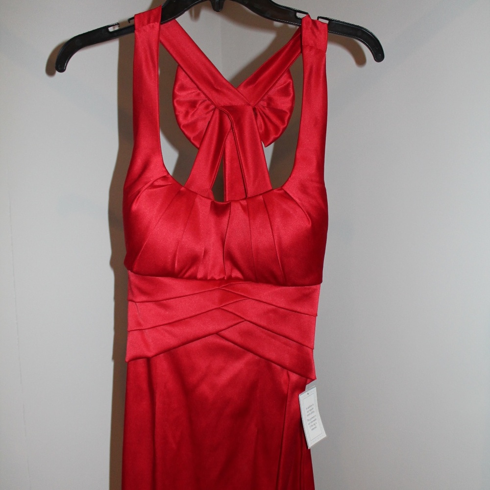 NWT Satin B Darlin Bow Back Dress